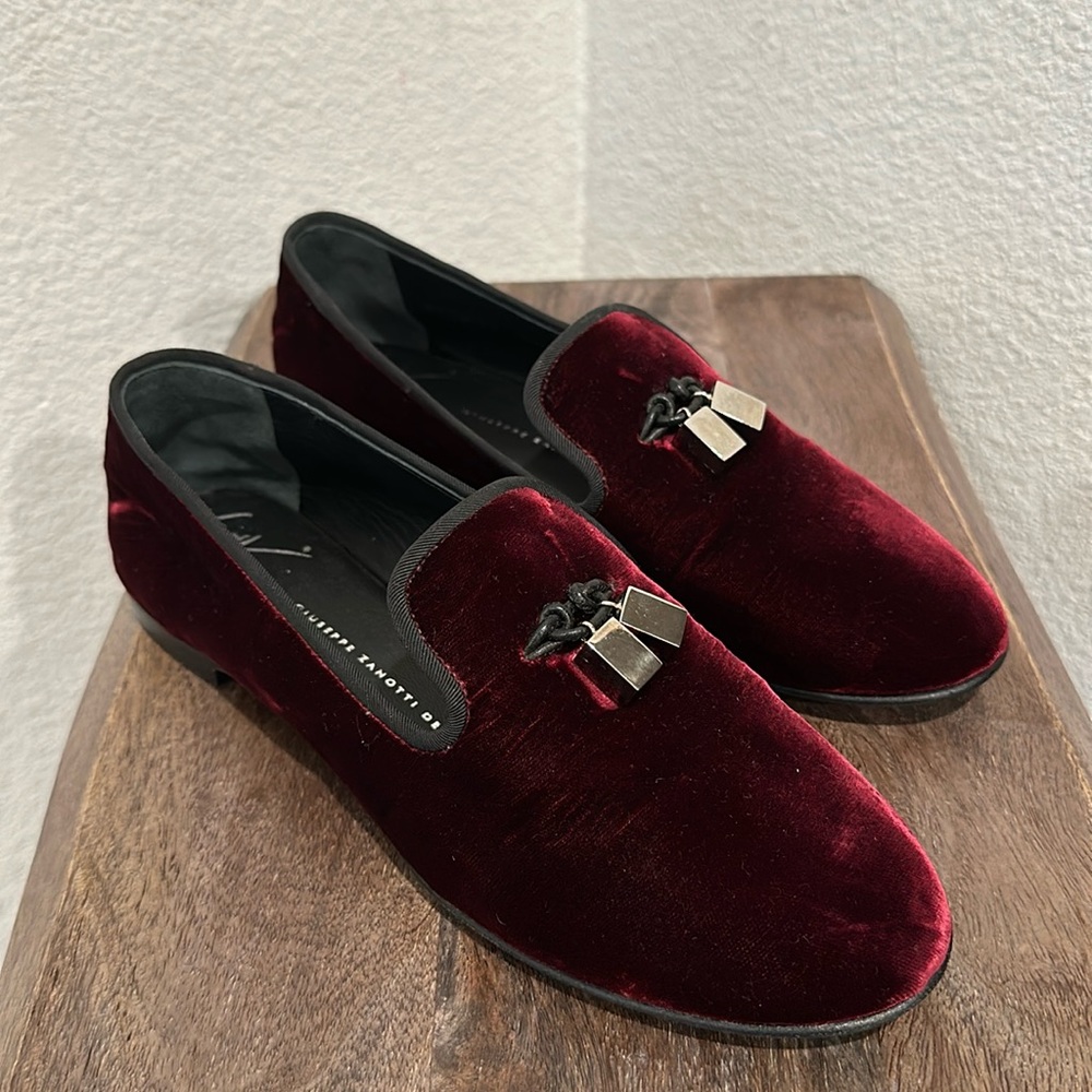 GIUSEPPE ZANOTTI Bordeaux Velvet Loafers Flats Women's Size 37 US 7